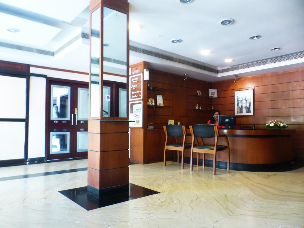 โรงแรมไฮเวย์การ์เดน Kochi ภายนอก รูปภาพ